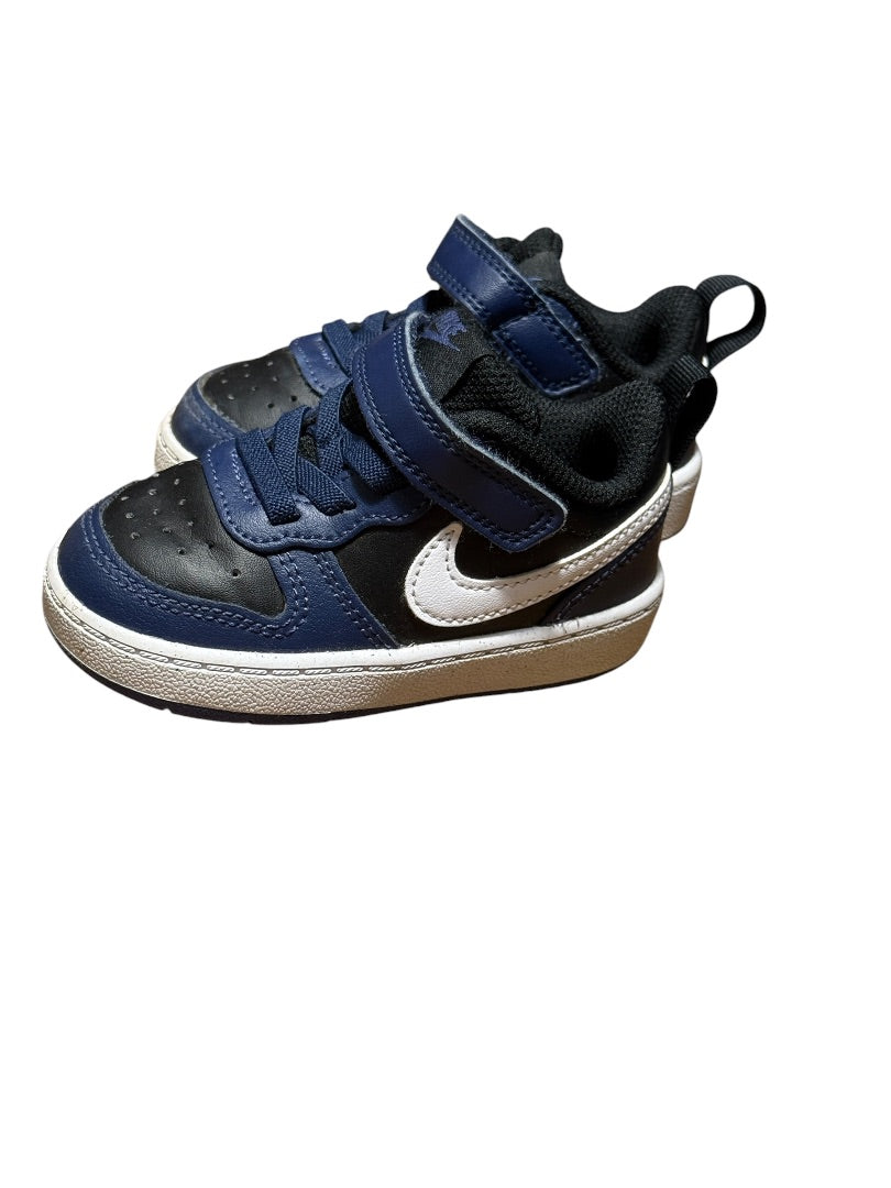 LOW DUNK MIDNIGHT NAVY SNEAKERS