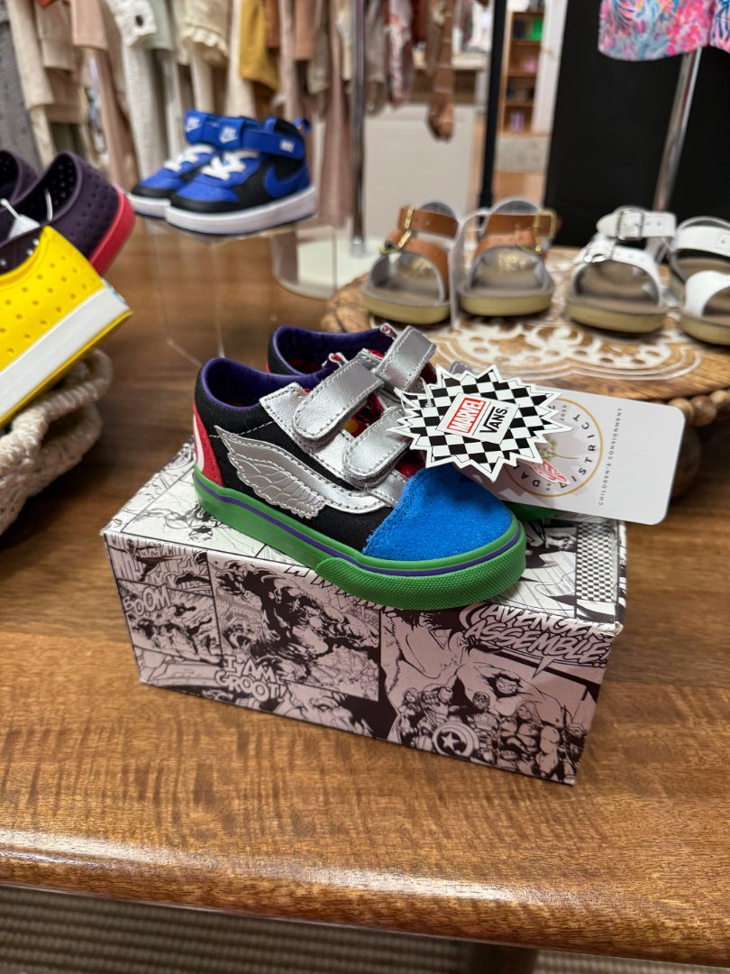 NEW MARVEL AVENGERS OLD SKOOL SNEAKERS