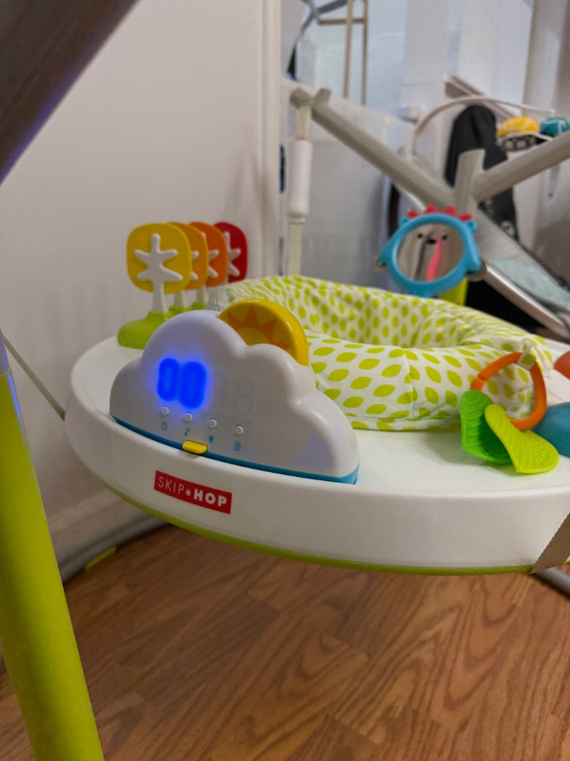 JUMPSCAPE FOLDAWAY ACTIVITY JUMPER