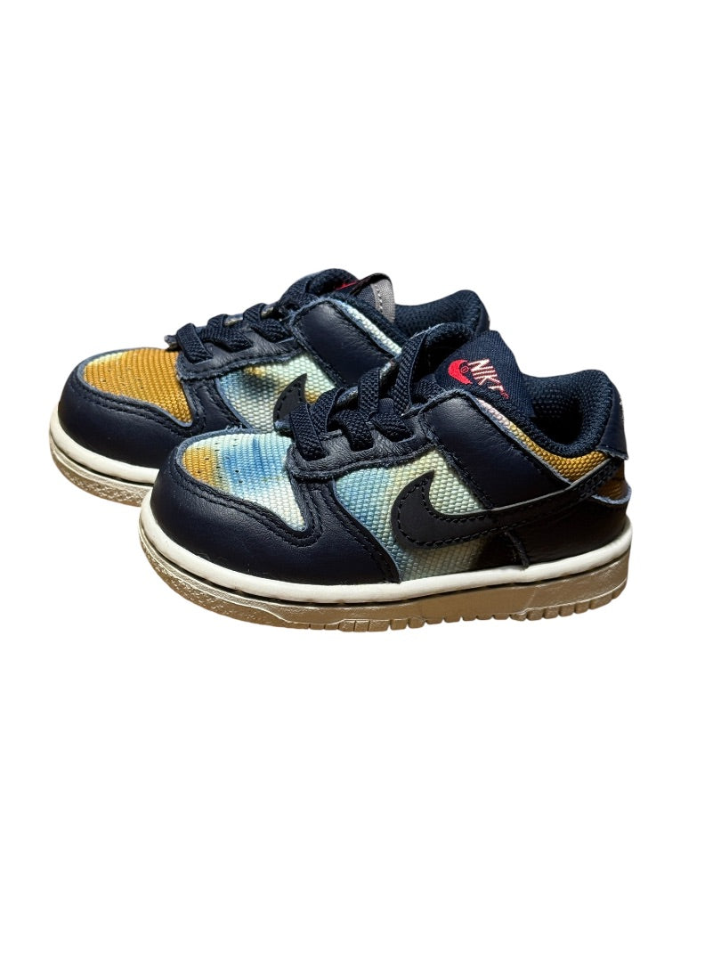 LOW DUNK OBSIDIAN GRAFFITI SNEAKERS