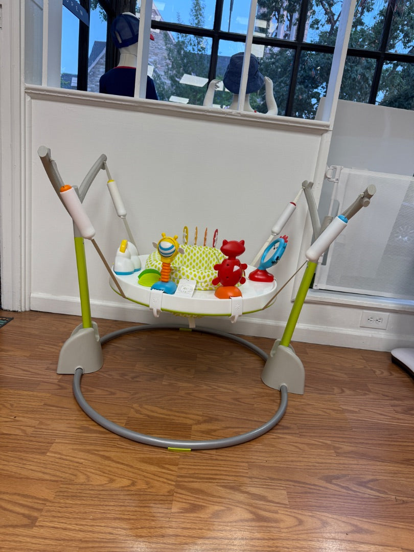 JUMPSCAPE FOLDAWAY ACTIVITY JUMPER