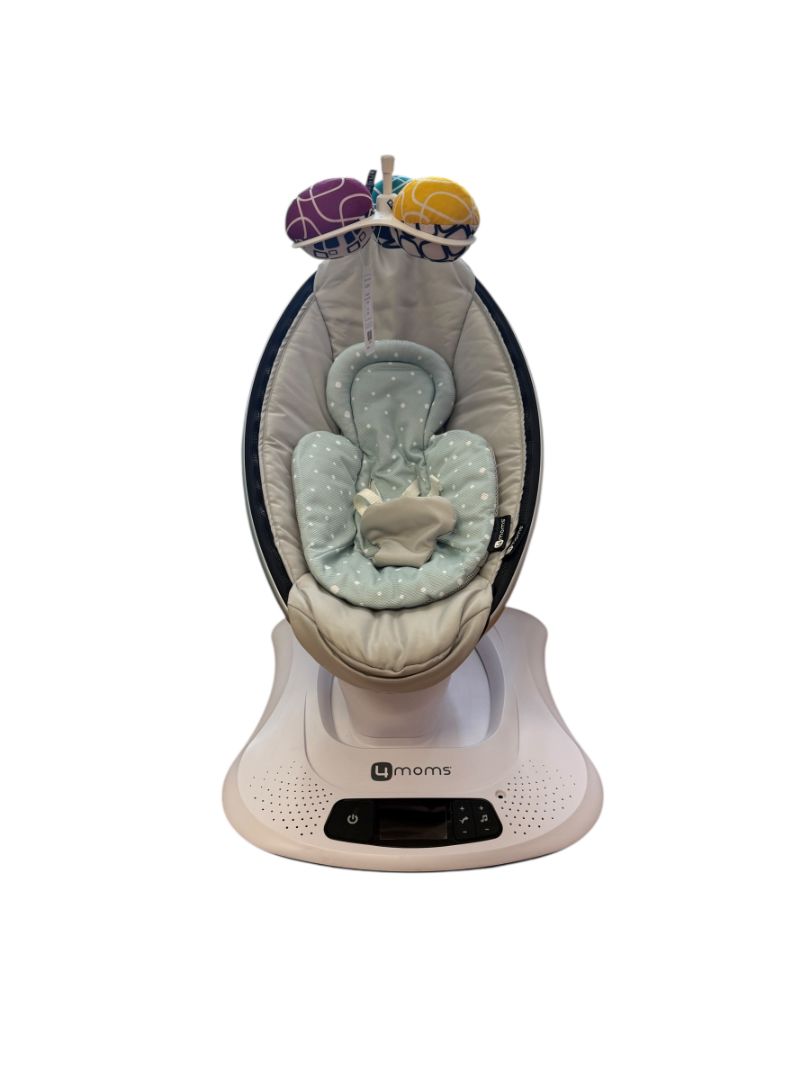 MAMAROO MULTI-MOTION SWING