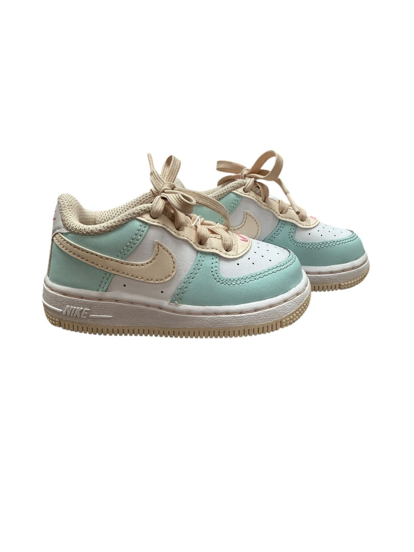 AIR FORCE 1 EMERALD RISE GUAVA ICE SNEAKERS