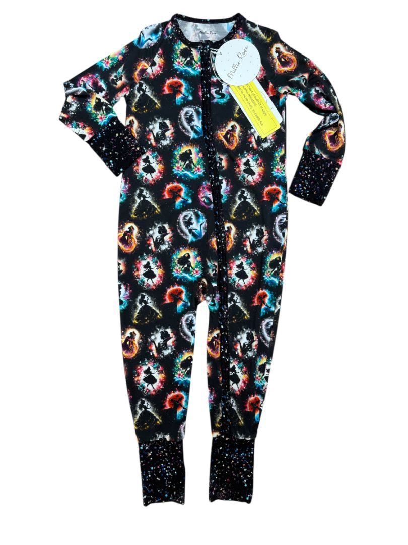 NEW PRINCESS SILHOUETTE ZIP SLEEPER