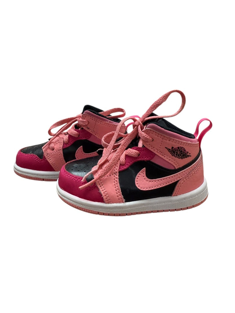 JORDAN 1 MID CORAL CHALK SNEAKERS