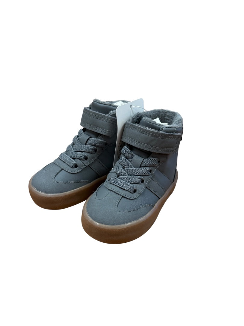 NEW HIGH-TOP SNEAKERS