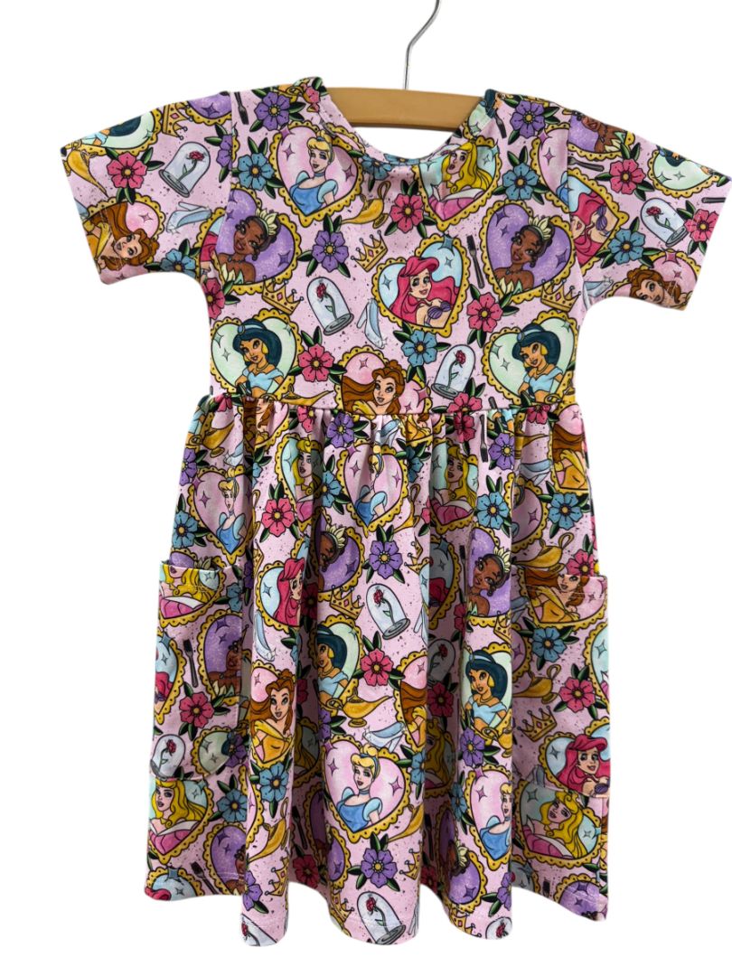 NEW S/S PRINCESSES POCKET DRESS
