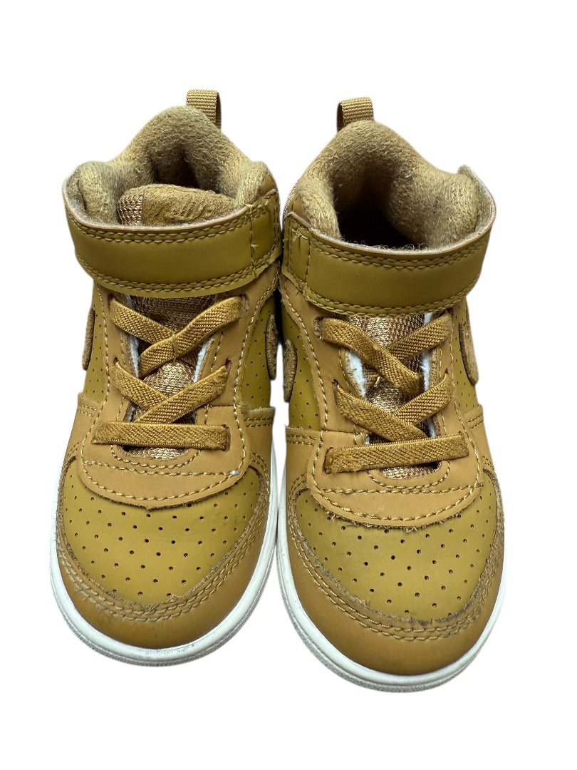 COURT BOROUGH MID WHEAT SNEAKERS
