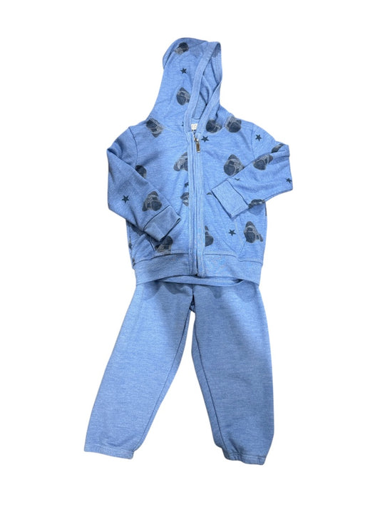 L/S PUG ZIP HOODIE, S/S TEE & JOGGERS (RETAIL $150)